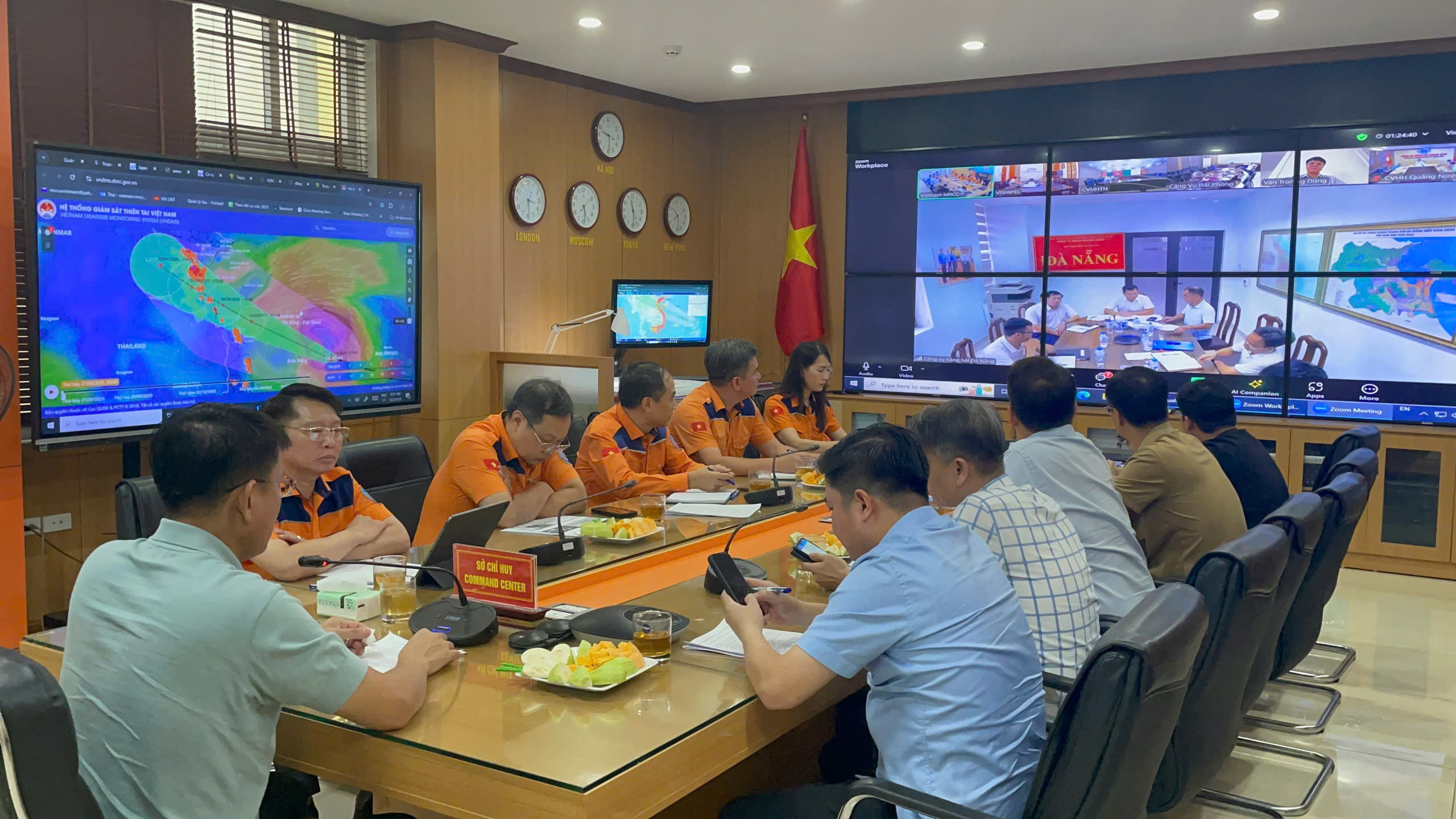 https://vmrcc.gov.vn/data/upload/To%C3%A0n%20c%E1%BA%A3nh%20cu%E1%BB%99c%20h%E1%BB%8Dp%201.jpg